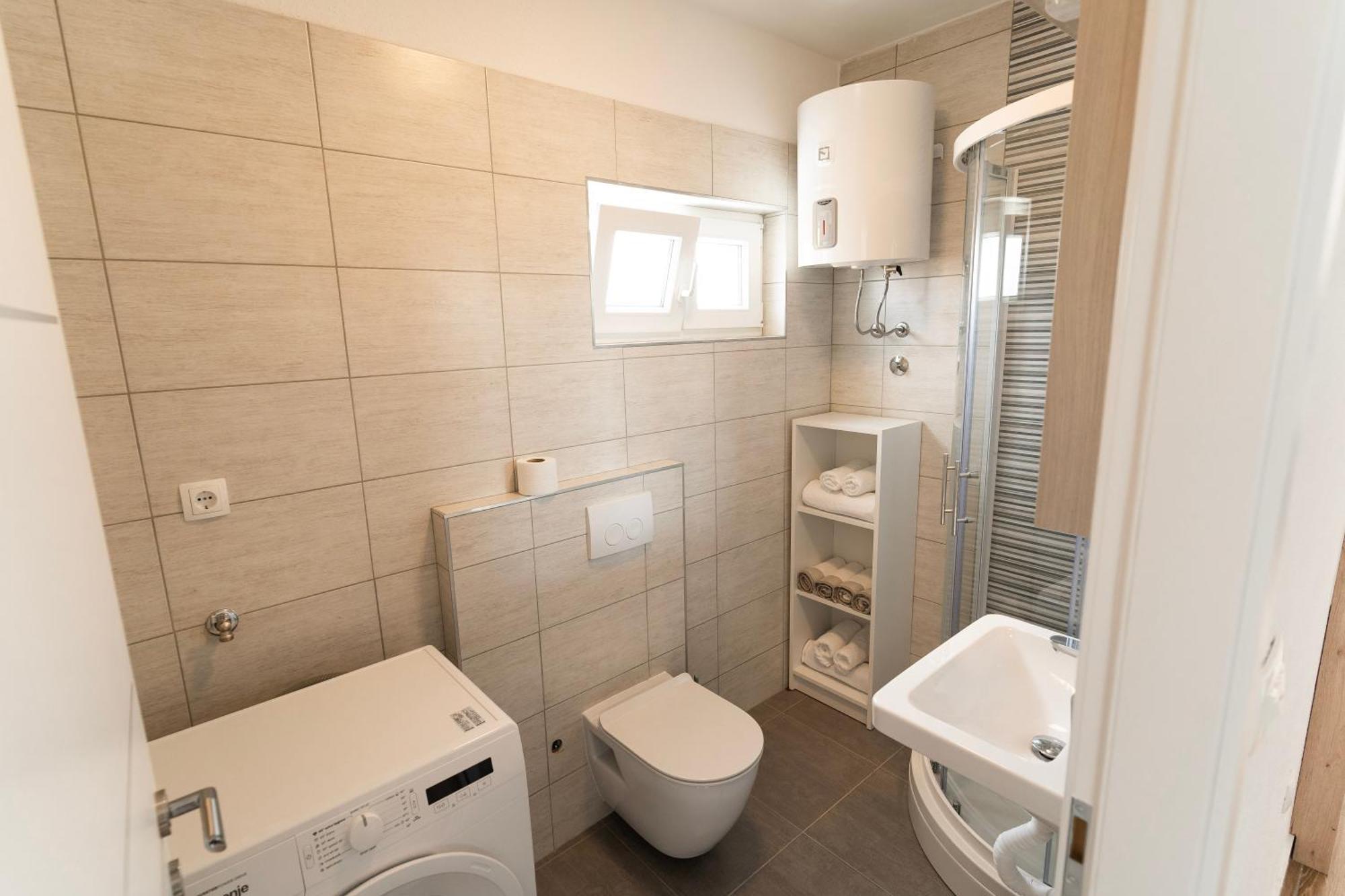 Pave&Ema Apartman Konjevrate Kültér fotó